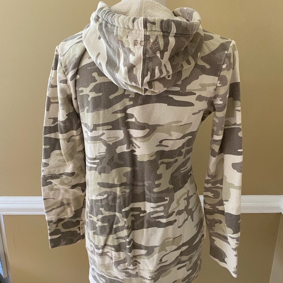 BCBG Long Camo Zip-Up - Picture 5 of 7